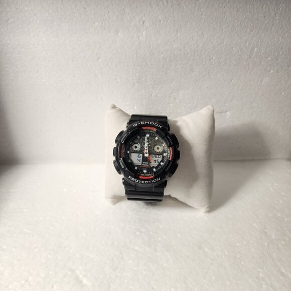 Casio G Shock black and red GA 100 - Picture 2 of 10